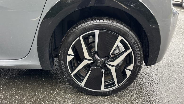 Peugeot 208 1.2 Hybrid 136 GT 5dr e-DSC6 Petrol Hatchback